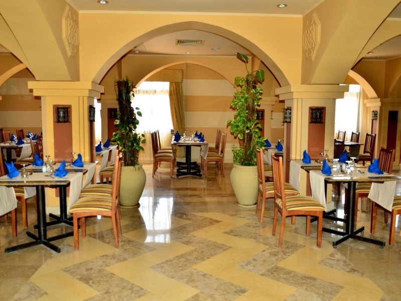 Resta Club Marina View Port Ghalib 191336