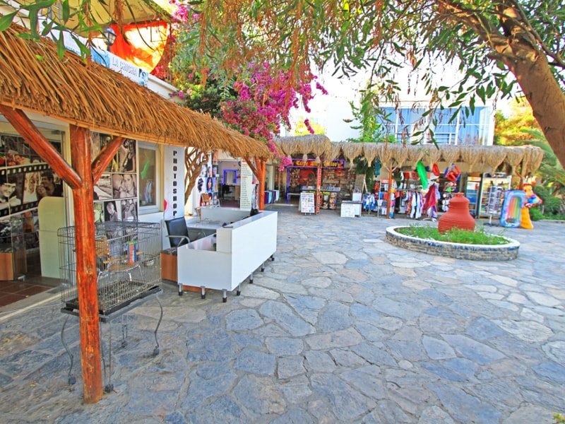 Rexene Holiday Village 190698