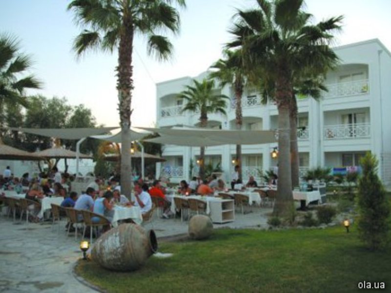 Rexene Resort Hotel 23020