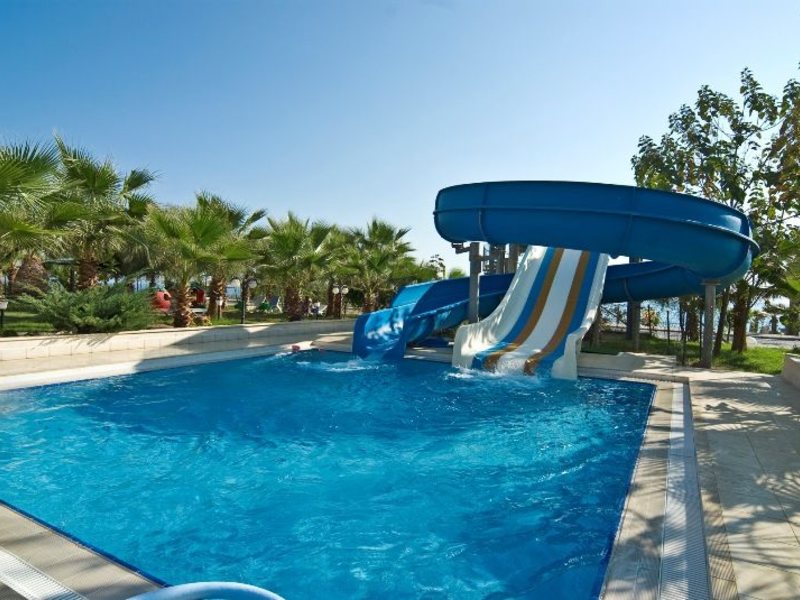 Rheme Beach Hotel 39921