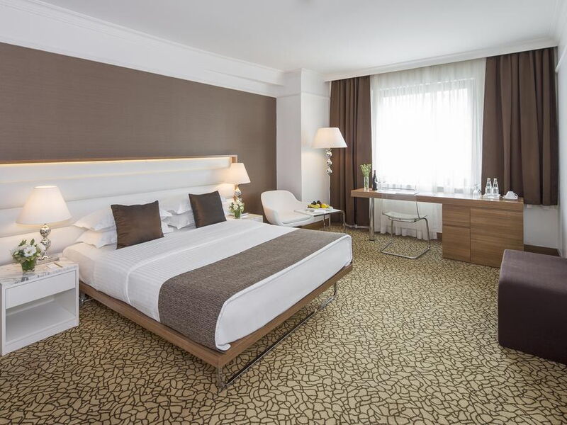 Richmond Hotel 243472