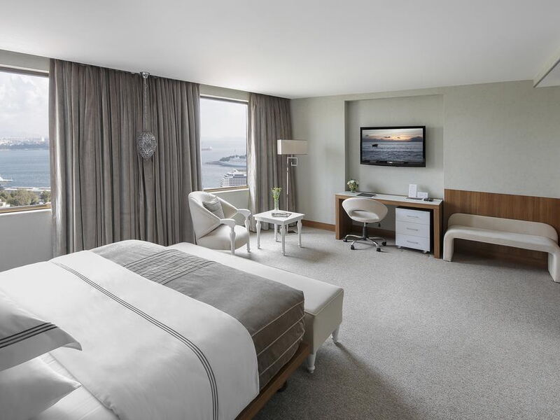 Richmond Hotel 243475