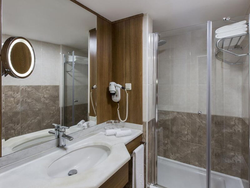 Richmond Hotel 243490