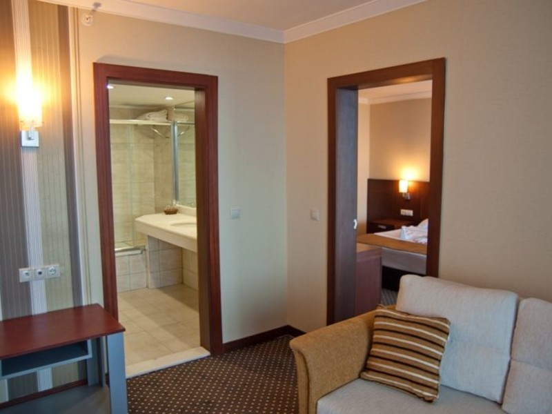 Ring Beach Hotel 42163