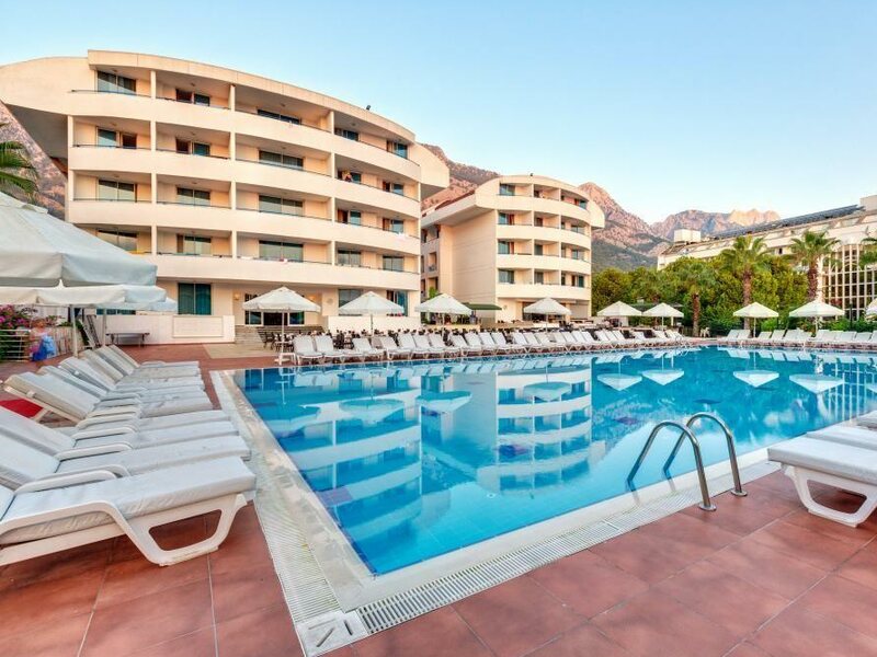 Ring Beach Hotel 42182