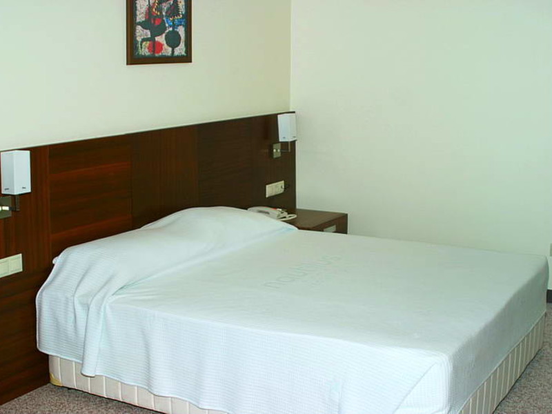 Ring Beach Hotel 42190