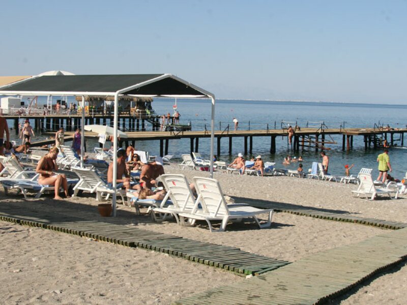 Ring Beach Hotel 42197