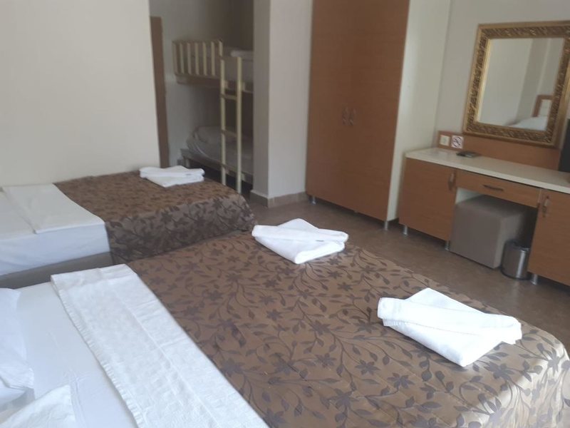 Risa Hotel 296143
