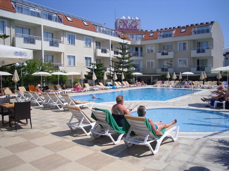 Risus Hotel 280834