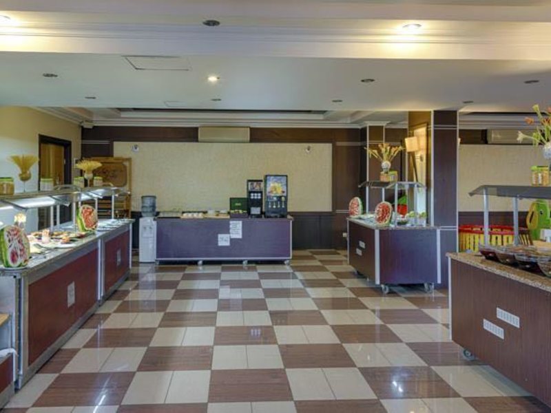 Risus Hotel 280839