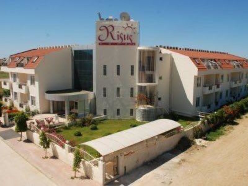 Risus Hotel 280840