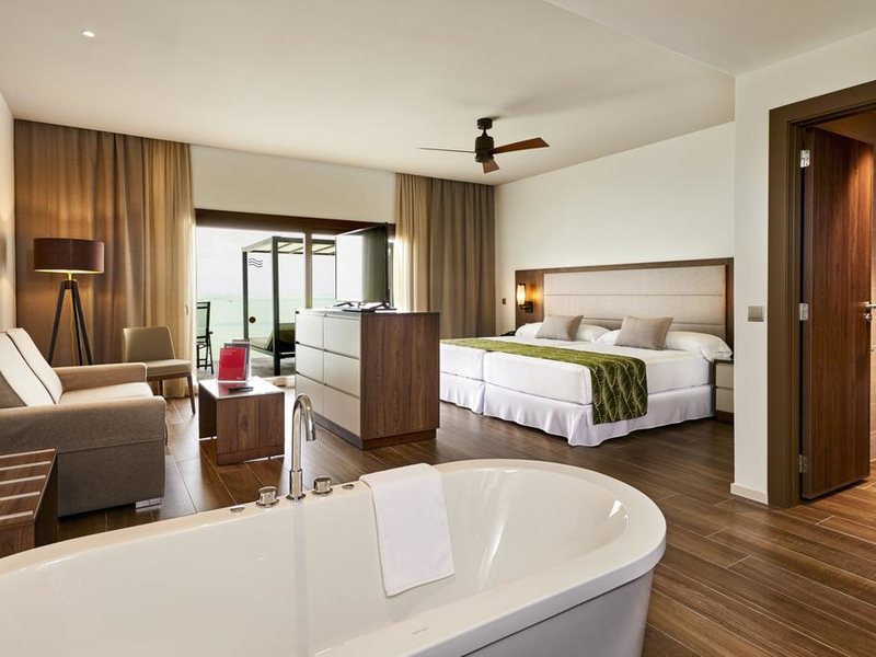 Riu Atoll Hotel 324045