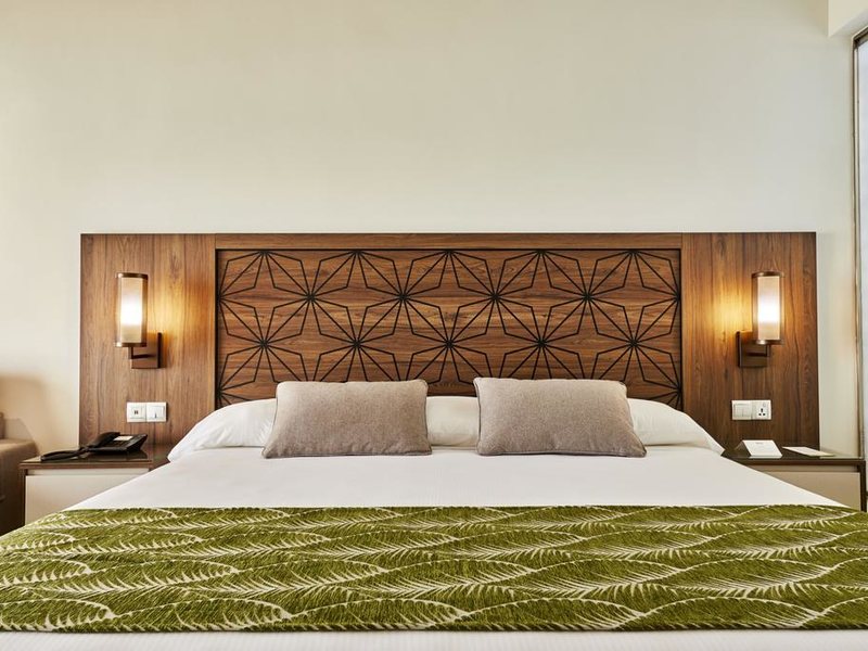 Riu Atoll Hotel 324047