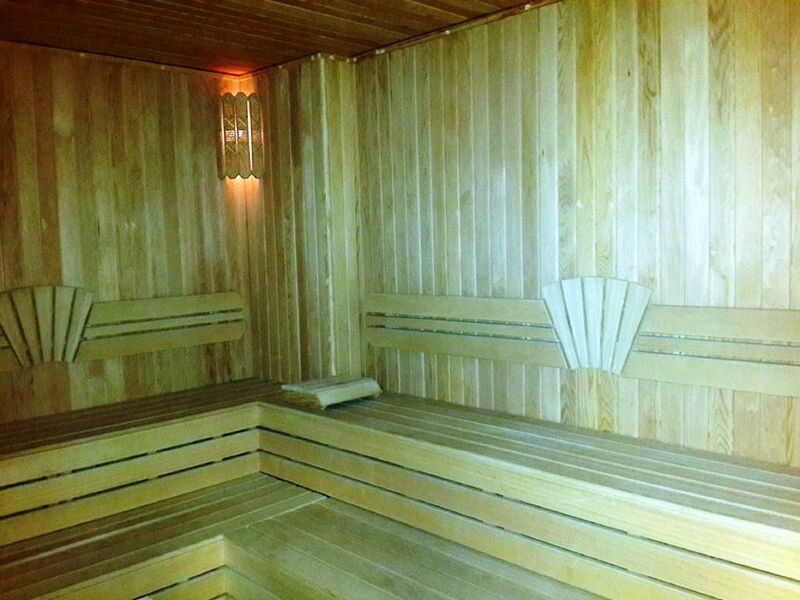 River Hotel 280850