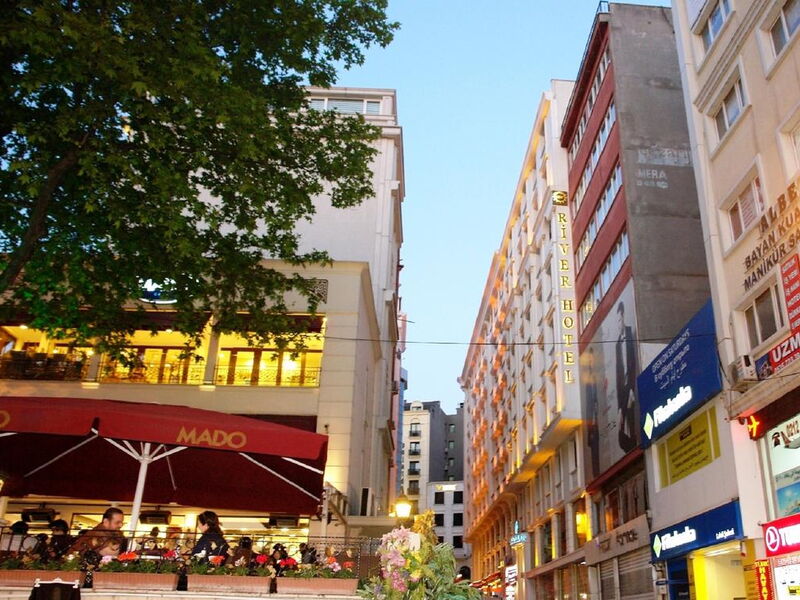 River Hotel 280858