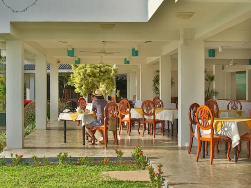 Riverside Araliya 106693