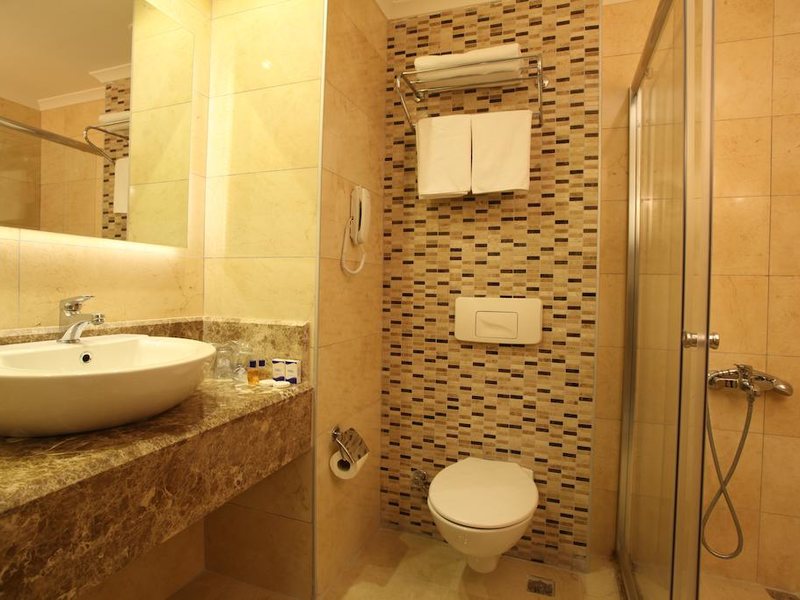 Riviera Hotel & Spa 190703