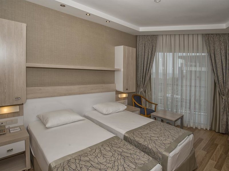 Riviera Hotel & Spa 190705