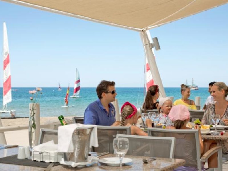 Robinson Pamfilya 100390