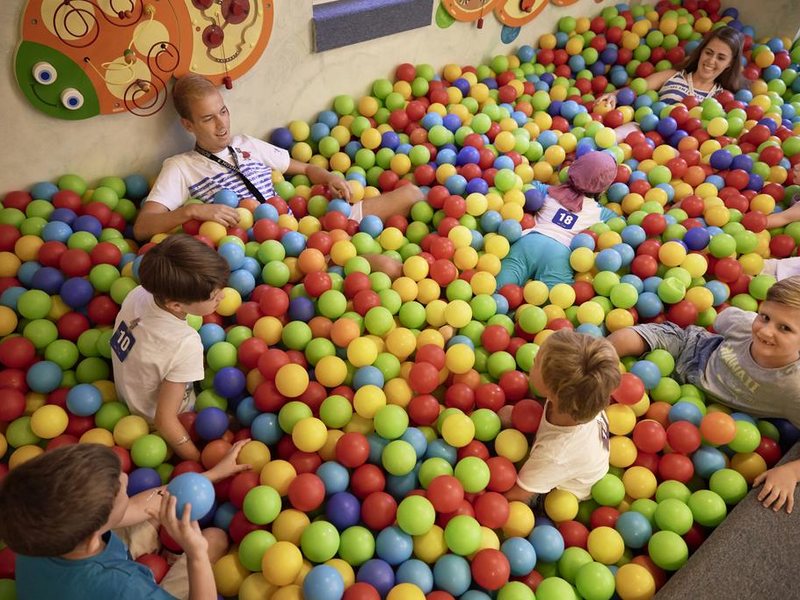 Robinson Pamfilya 296191