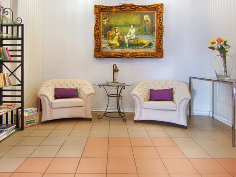 Romance Beach Hotel 100407