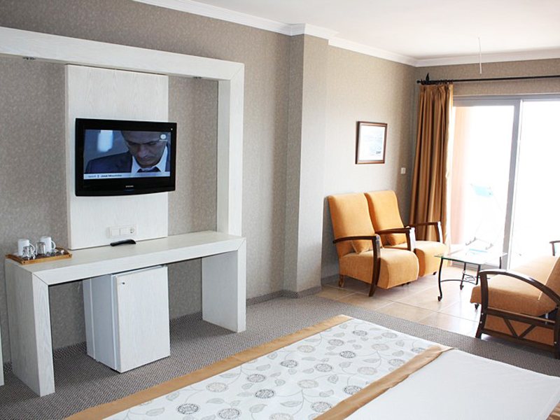 Romance Beach Hotel 51875