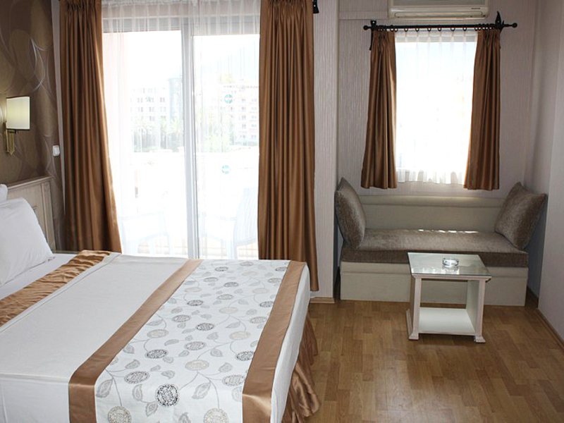 Romance Beach Hotel 51880