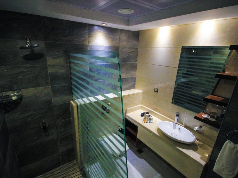 Rose Park Hotel Al Barsha 270635