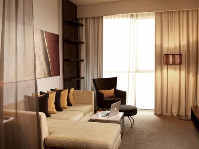 Rotana Centro Sharjah 61364