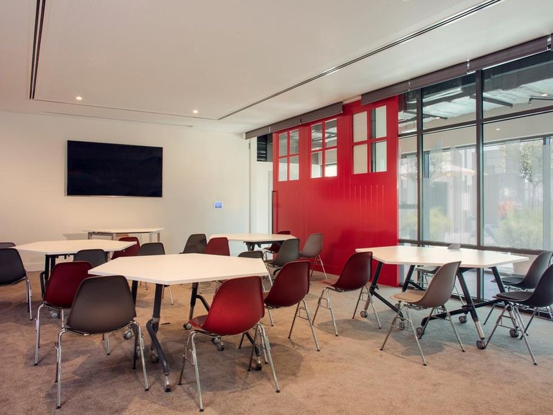 Rove Trade Centre 193028