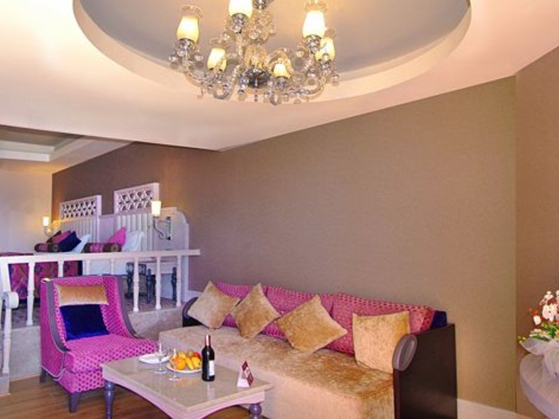 Royal Alhambra Palace 32448