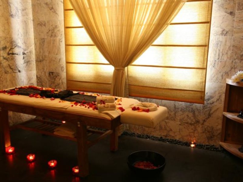 Royal Ascot Hotel 49071