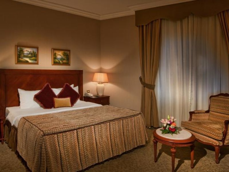 Royal Ascot Hotel 49072