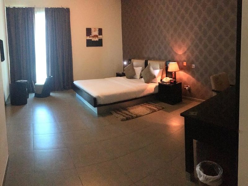 Royal Ascot Hotel Apartment 270669