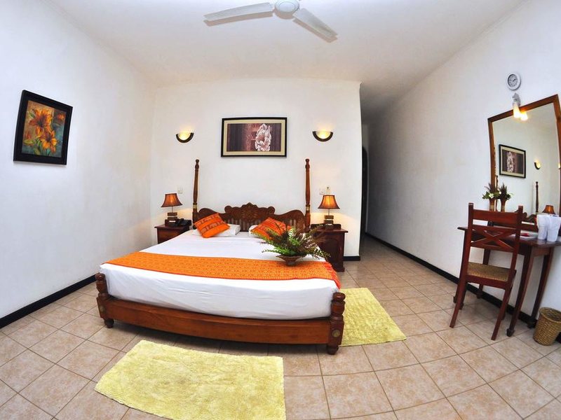 Royal Beach Resort 110587