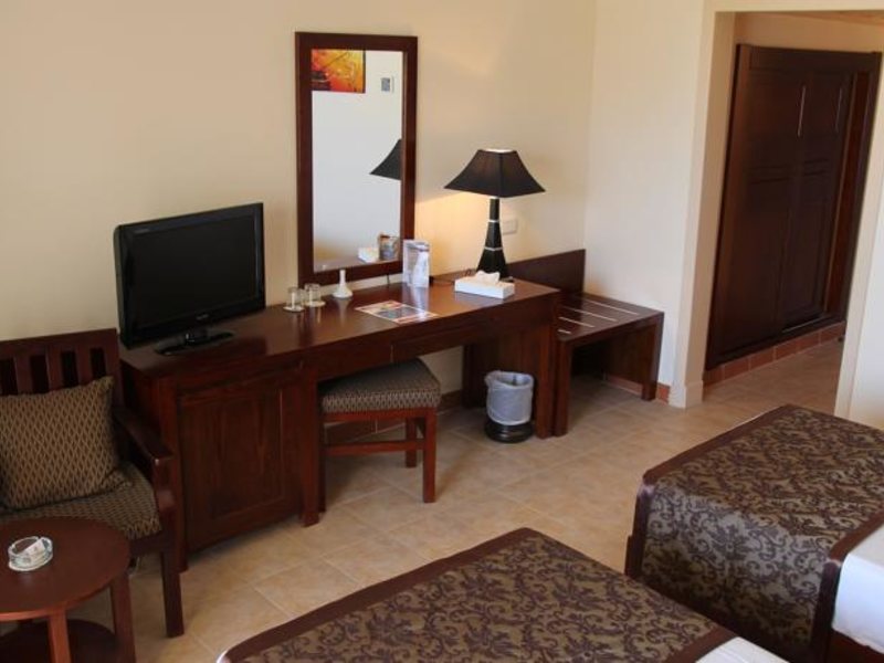 Royal Brayka Beach Resort (ех 130900