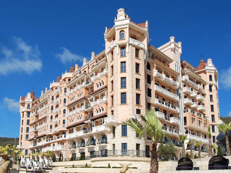 Royal Castle	 174777