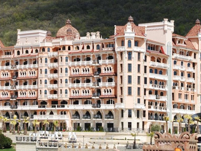 Royal Castle	 174778