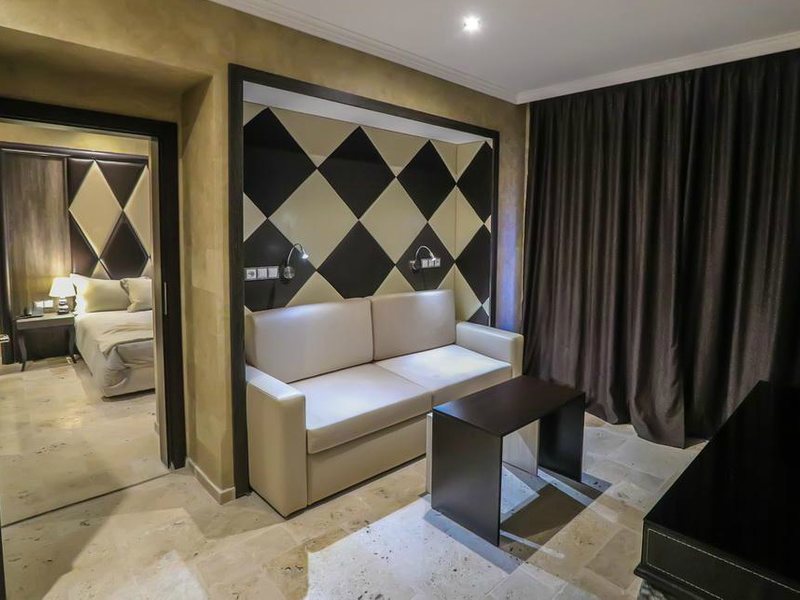 Royal Castle	 174796