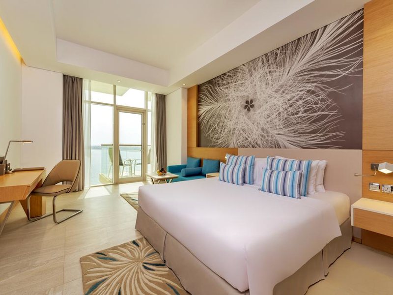 Royal Central The Palm Hotel 300138