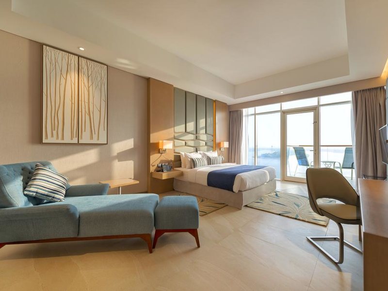 Royal Central The Palm Hotel 300151