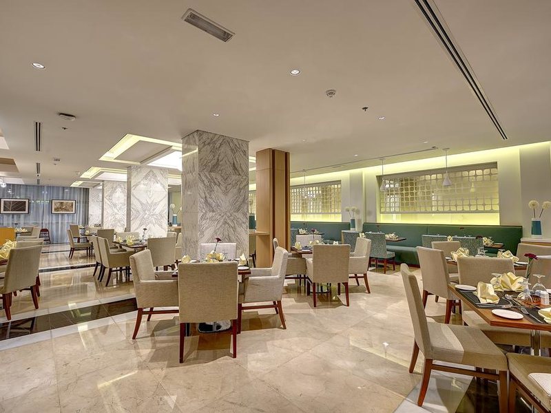 Royal Continental Hotel 192141