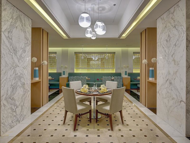 Royal Continental Hotel 192143