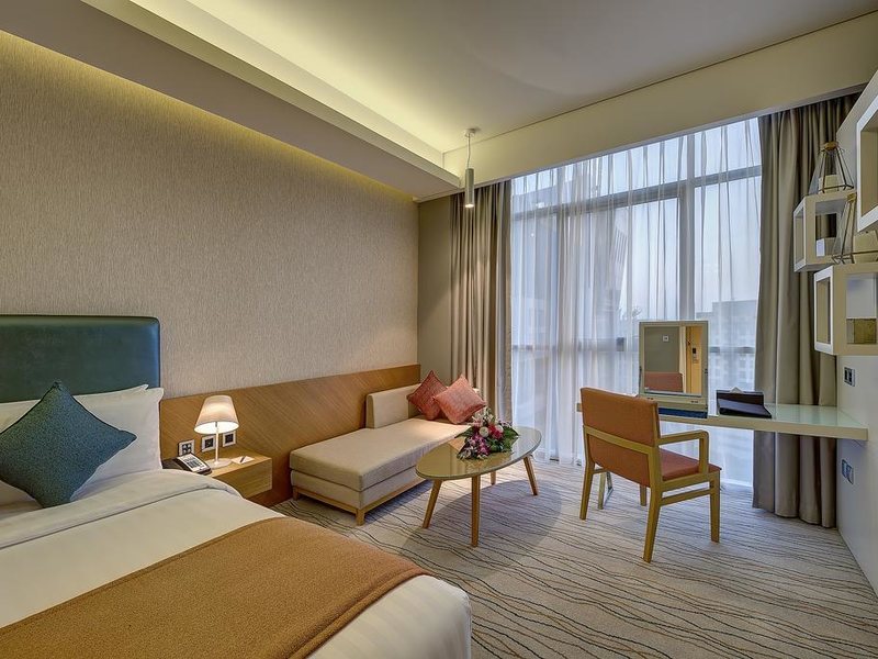 Royal Continental Hotel 192144