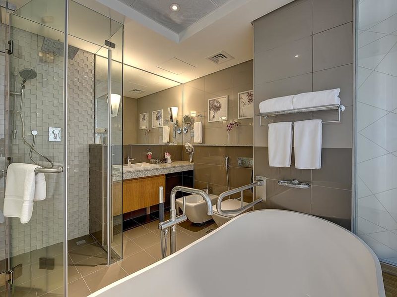 Royal Continental Hotel 192146