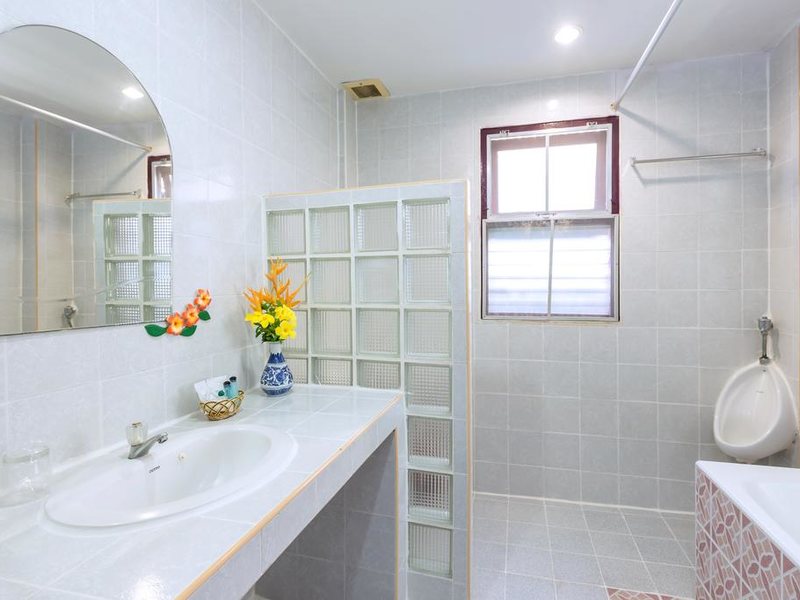 Royal Crown Hotel & Palm Spa Resort 210362