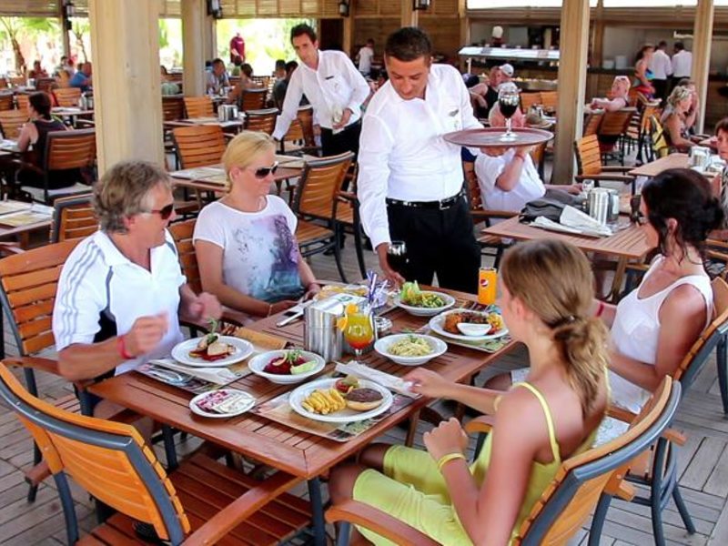 Royal Dragon Hotel  102648