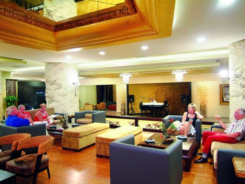 Royal Dragon Hotel  102669