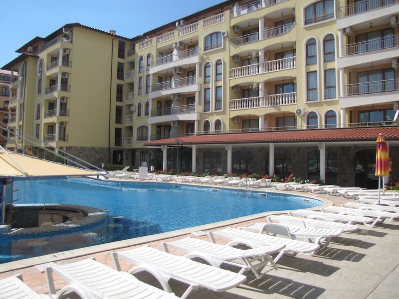 Royal Dreams Apartments  232629