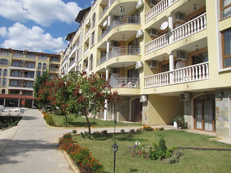 Royal Dreams Apartments  232639